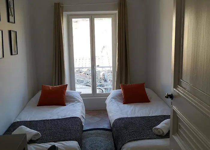 Familiale Saint-exupery-spacieux-hypercentre-wifi-velo Castelnaudary