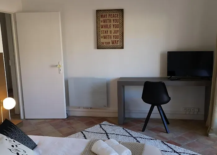 Apartamento Familiale Saint-exupery-spacieux-hypercentre-wifi-velo Castelnaudary